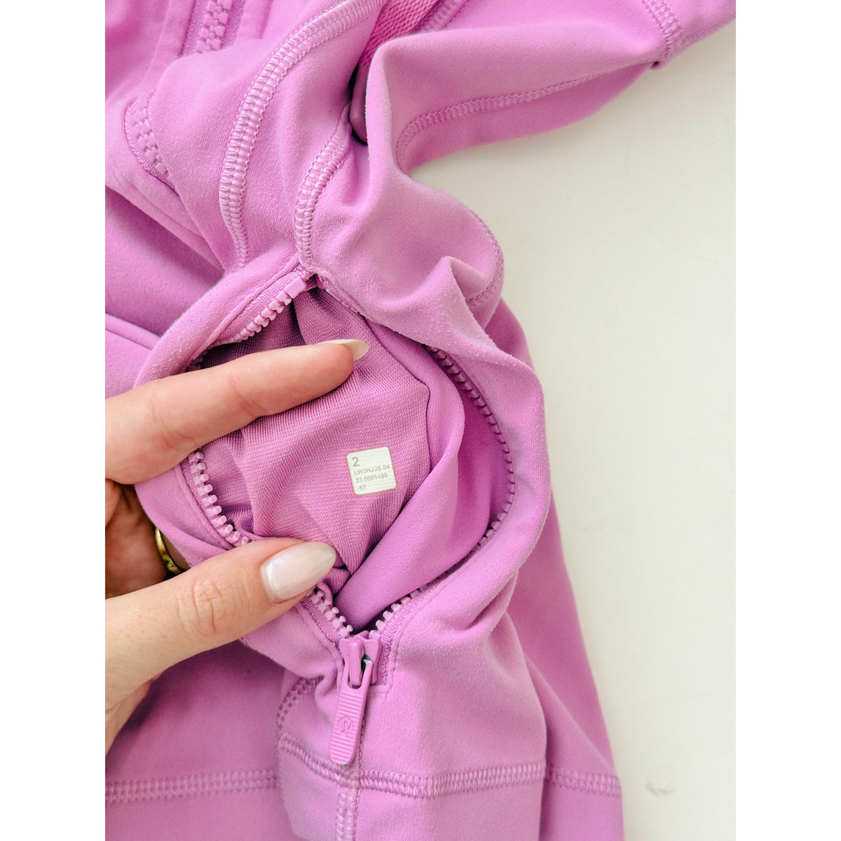 Lululemon dahlia mauve hooded define jacket - size 2