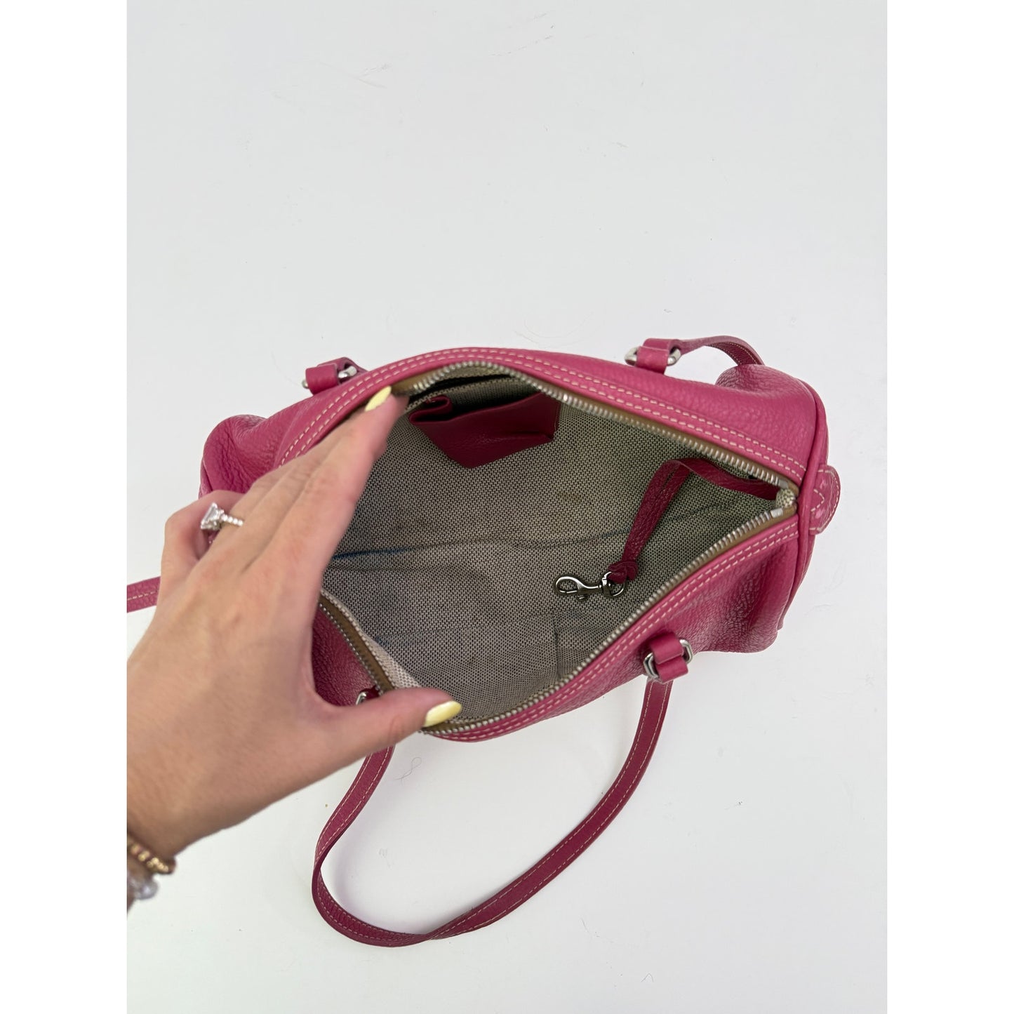 Vintage Dooney & Bourke pink barrel shoulder bag