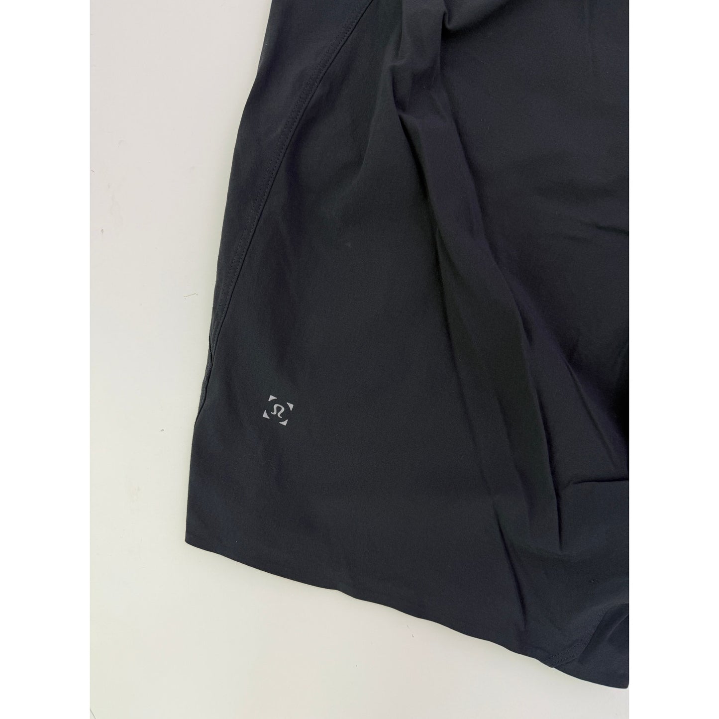Men's Lululemon In Mind short 9" - size M