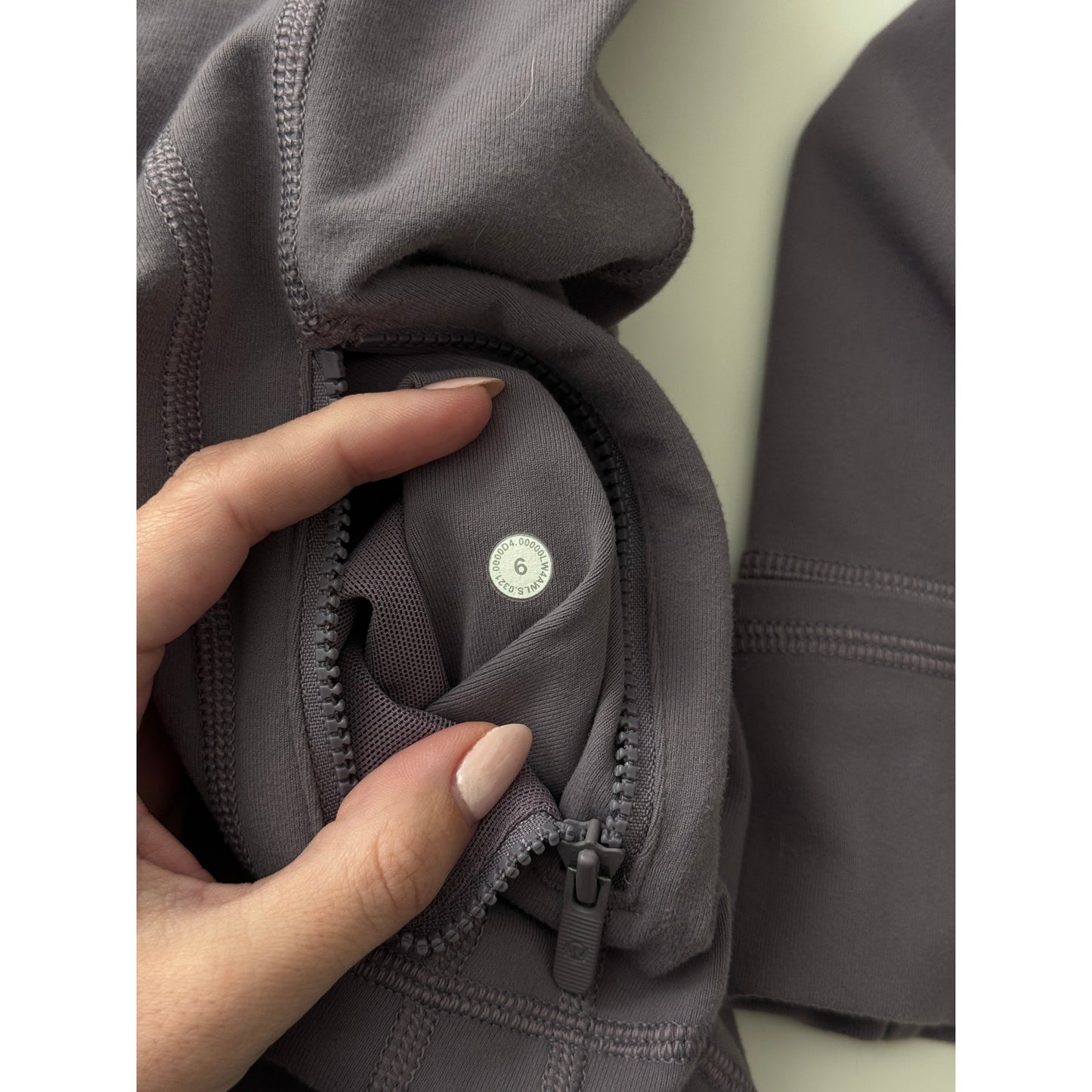 Lululemon dusky lavender define jacket *luon material - size 6