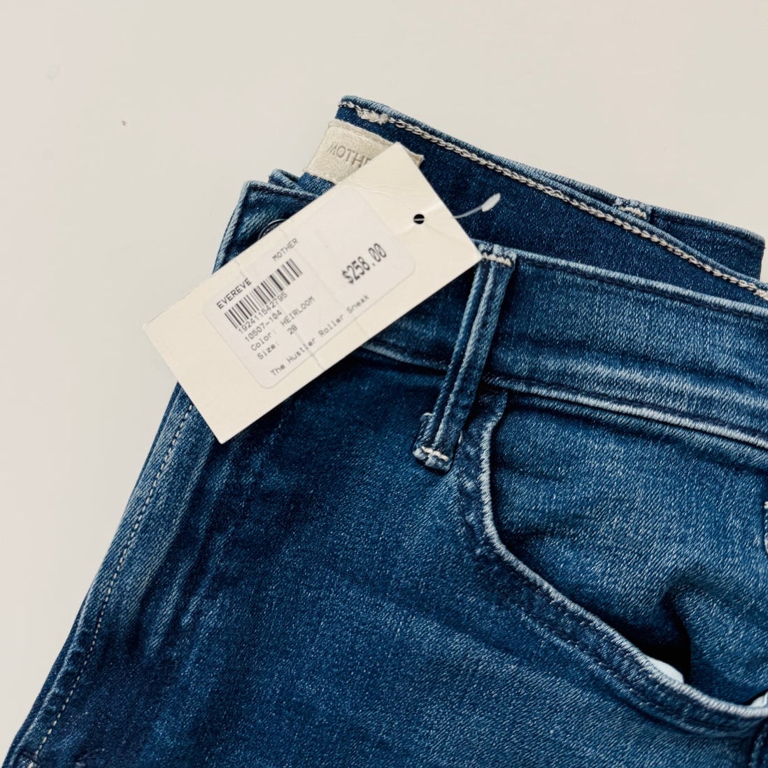 Mother hustler roller sneak jeans - size 28