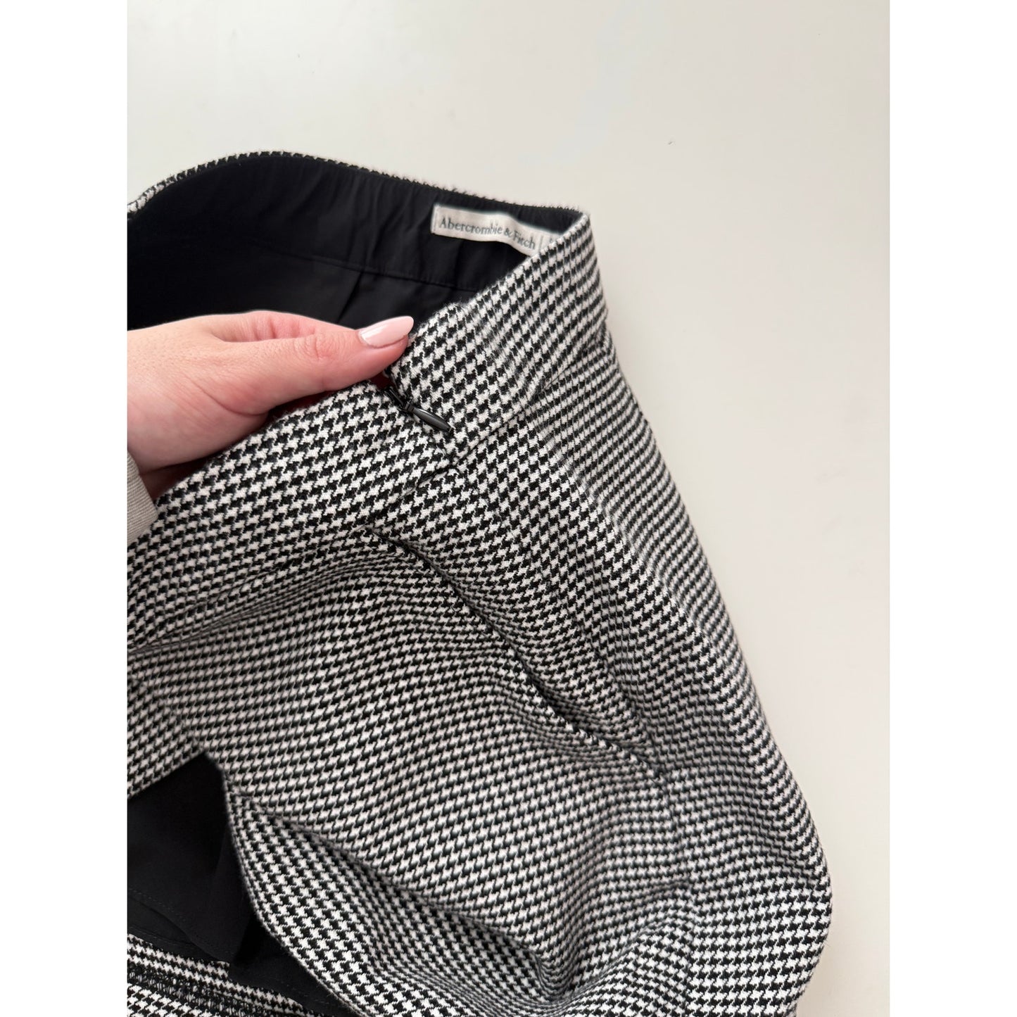 Abercrombie and fitch houndstooth scarlett mini skort mid rise - size small