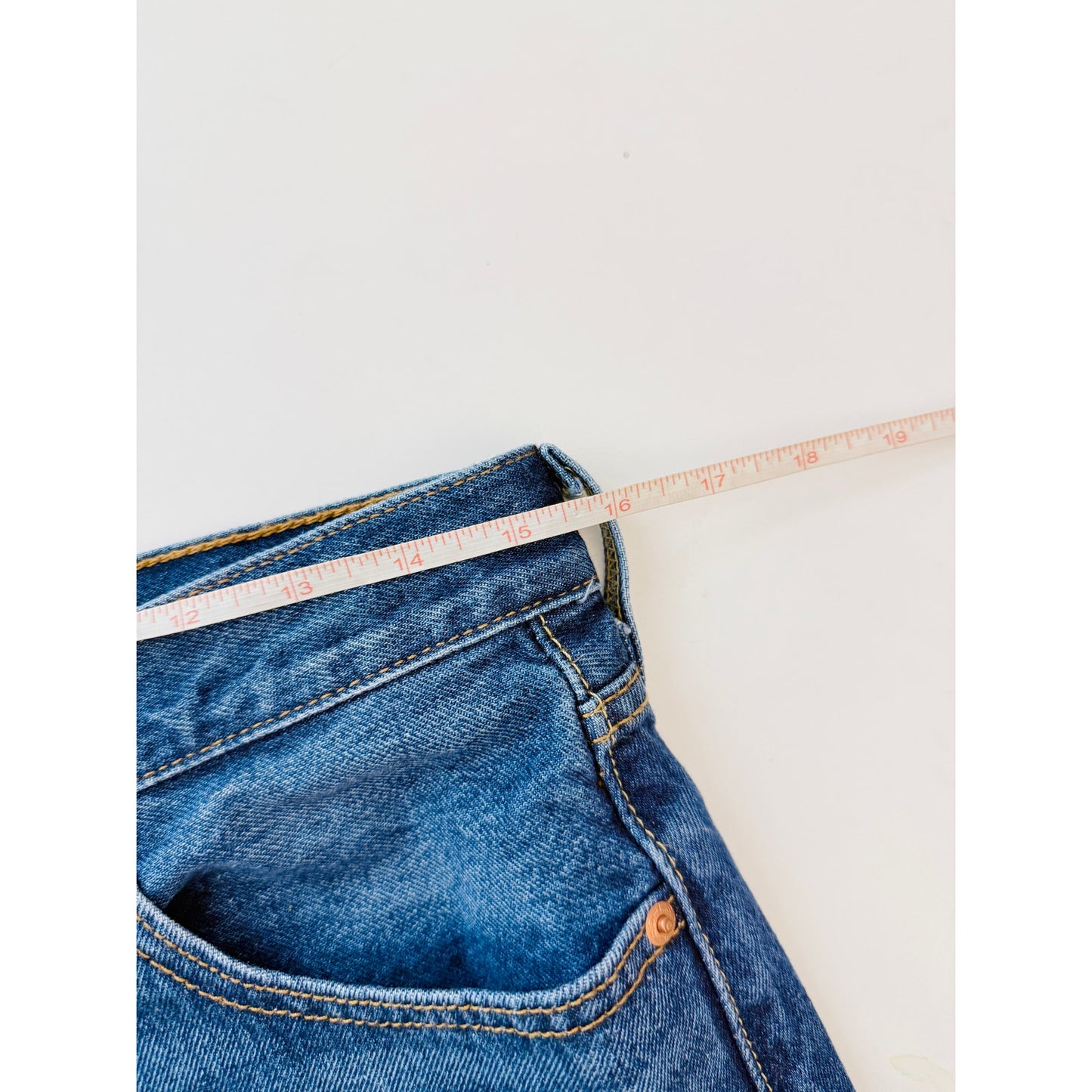 Levis icon denim skirt - size 28