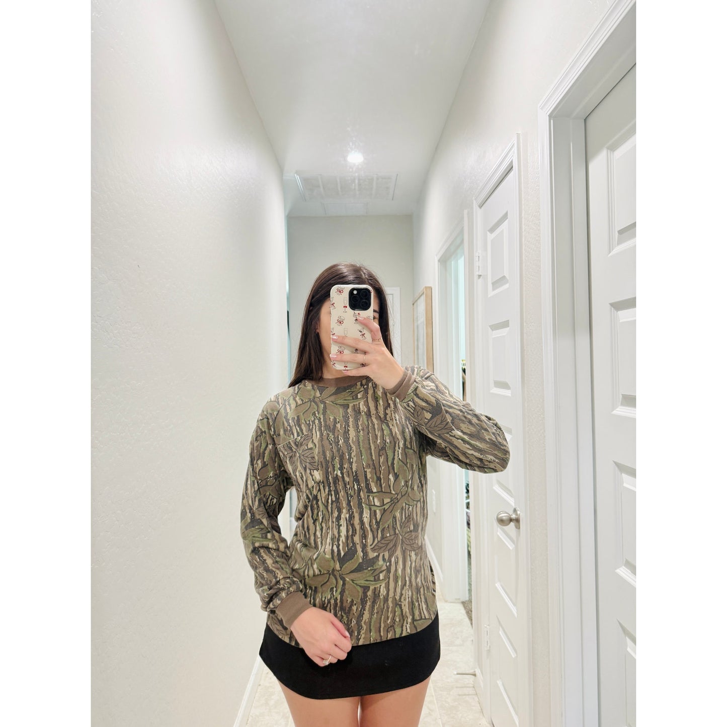 Realtree camo long sleeve - size large