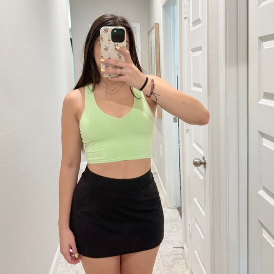 Aritzia TNA black athletic skirt - size medium